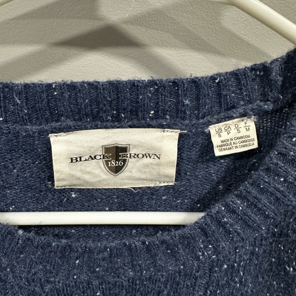 Men’s Knit Sweater - Picture 2 of 3